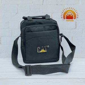 کیف دوشی برزنتی مردانه اسپورت جلوفلز طرح CAT