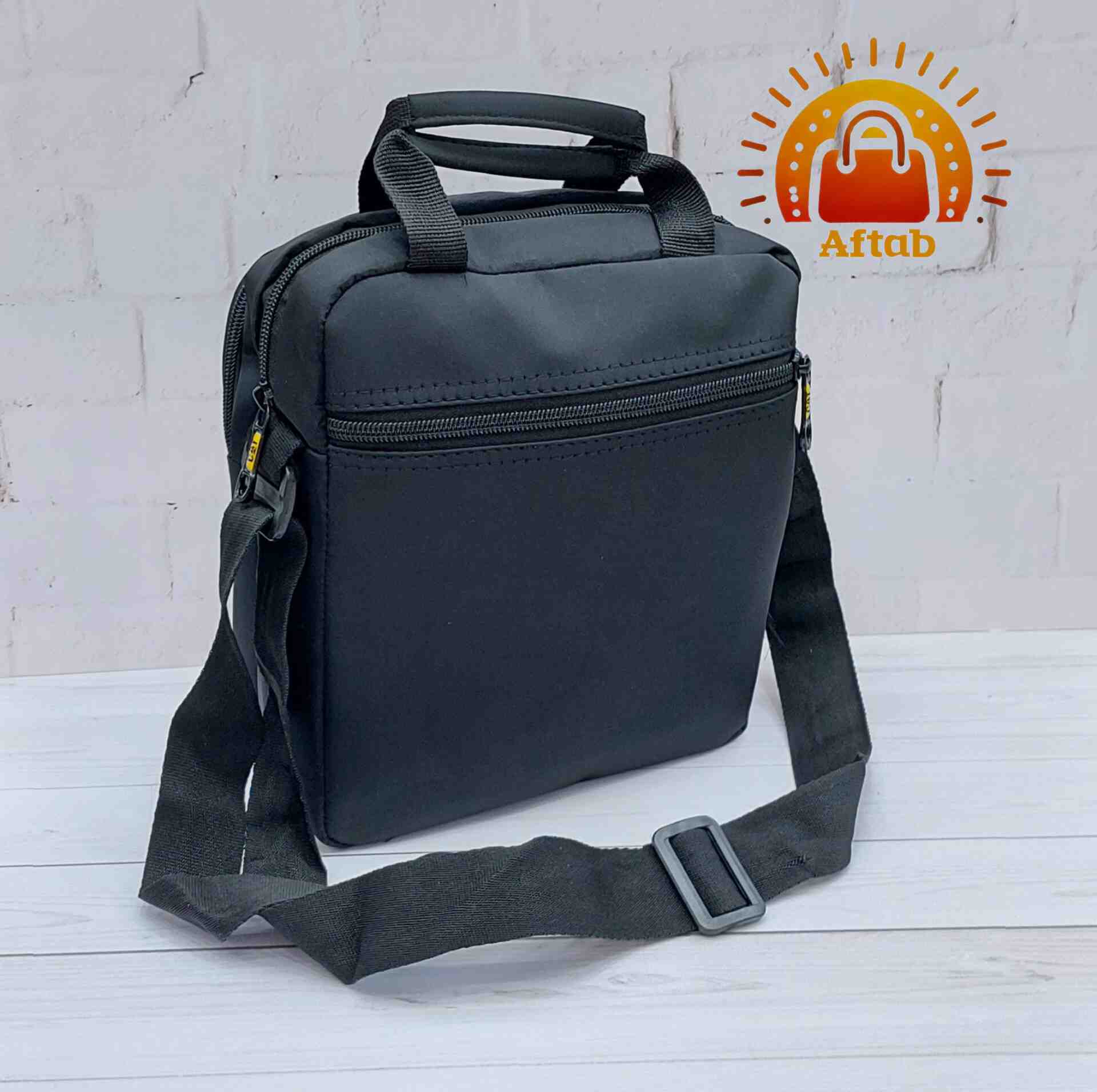 کیف دوشی برزنتی مردانه اسپورت نوار وسط Cat سایز 2 - Image 4